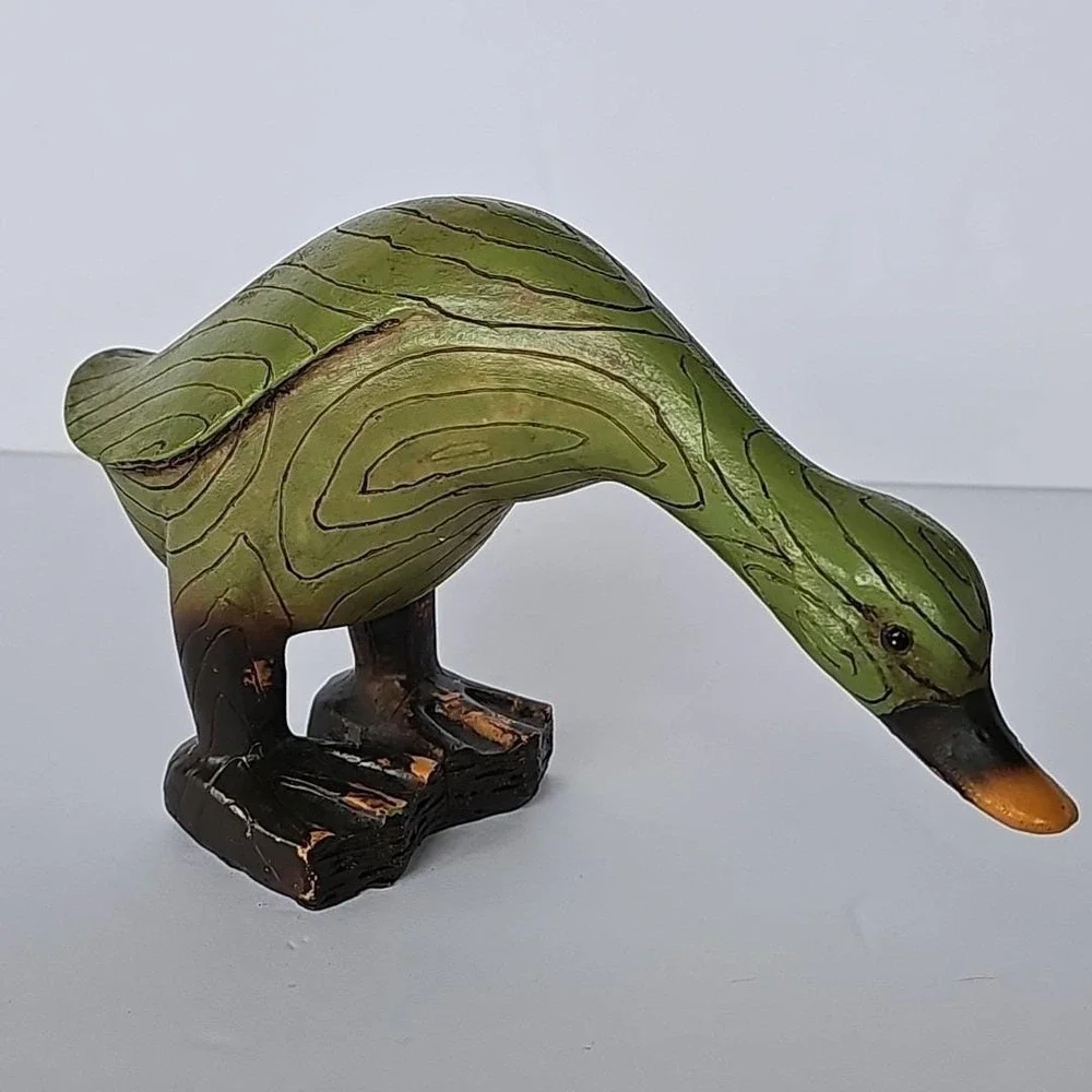 Vintage Wood Look Green Duck Figure Figurine Rustic Resin Distressed 1915 - Picture 5 of 10